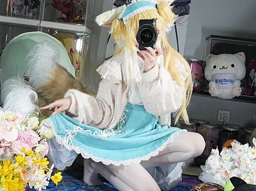 白栎Shirly铃兰写真：白裙像一阵安静的风
