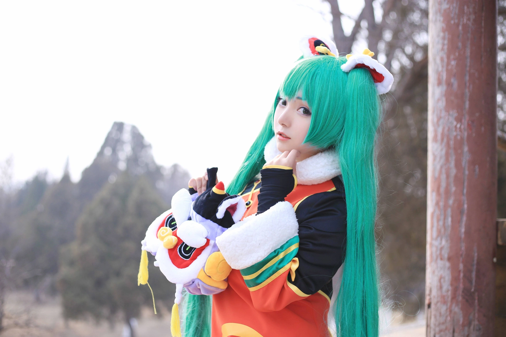 双马尾初音未来舞狮道具写真