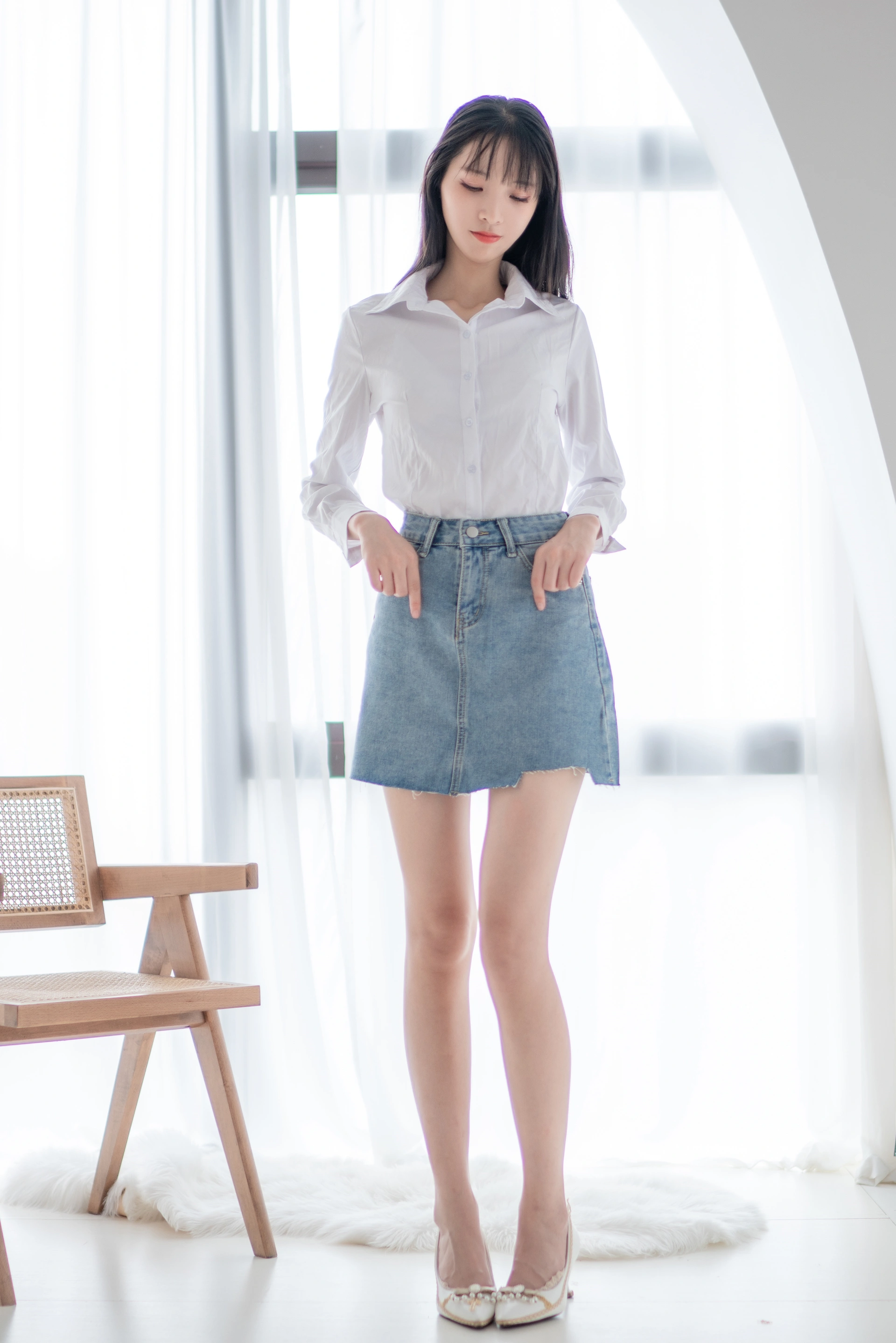 西瓜少女衬衫牛仔裙清新写真