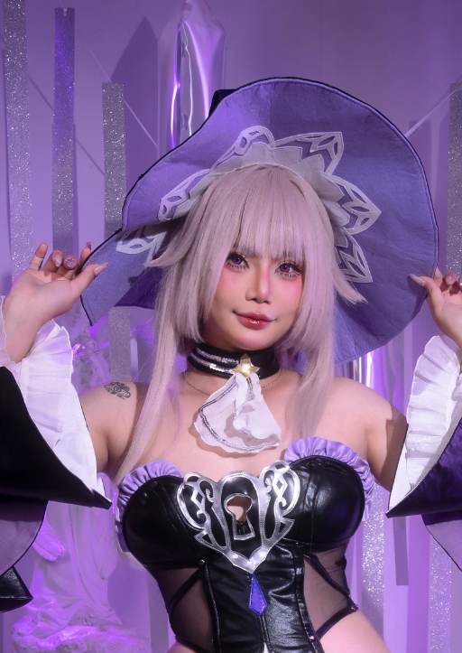Miinmeow《The Herta》：紫色灯光里的赫塔角色写真