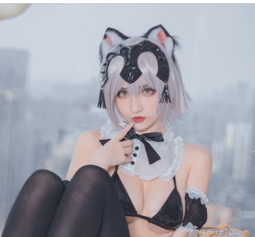 rioko凉凉子《FGO 黑贞德》图集：冷调盔甲和一点倔强的眼神